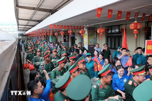 Hà Nội: Lực lượng diễu binh, diễu hành sẵn sàng tập luyện mừng 80 năm Quốc khánh. (Ảnh: TTXVN)