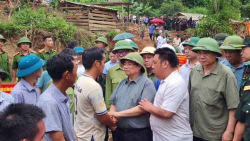 Thủ tướng Phạm Minh Chính Kiểm Tra, Chỉ Đạo Khắc Phục Hậu Quả Mưa Lũ Tại Điện Biên. (Ảnh: CTV)