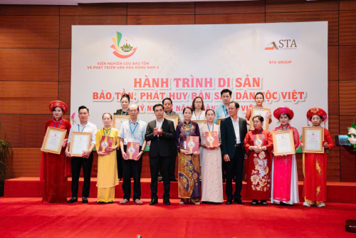 Hành trình di sản 2025: CLB Văn hóa sức khỏe cộng đồng Viết Hoàng vinh dự được Viện Nghiên cứu Bảo tồn và Phát triển Văn hóa Đông Nam Á vinh danh