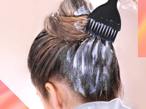 Cô Gái 20 Tuổi Ở Trung Quốc Bị Viêm Thận Do Nhuộm Tóc Thường Xuyên Theo Thần Tượng. (Ảnh minh hoạ)