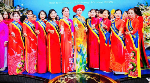 Đoàn Thị Vân – Người phụ nữ thanh lịch, tâm huyết và hết mình vì cộng đồng