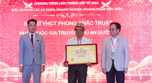 UỐNG NƯỚC NHỚ NGUỒN – NGƯỜI THẦY TRUYỀN LỬA Y ĐỨC CHO THẾ HỆ TRẺ