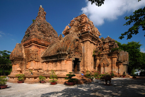 Khánh Hoà khai mạc Lễ hội Tháp Bà Ponagar 2026