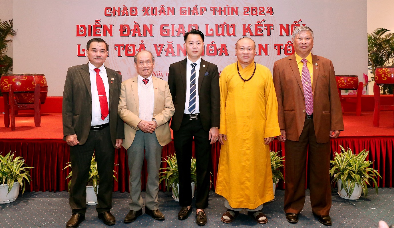 Viện Nghiên cứu Bảo tồn và phát triển Văn hóa Đông Nam Á tổ chức “Diễn đàn giao lưu kết nối - Lan tỏa văn hóa dân tộc”