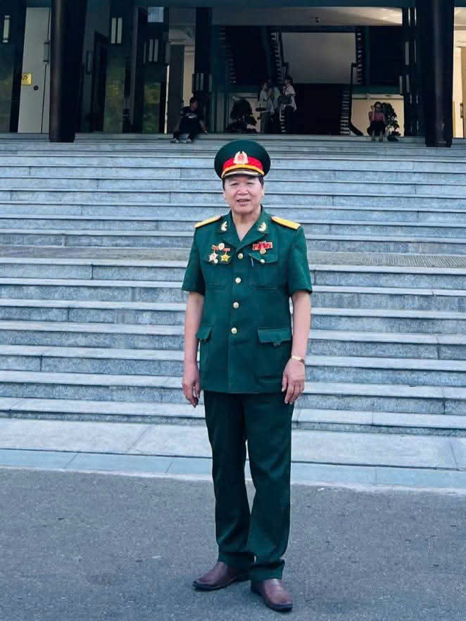 NHÀ GIÁO LÃO THÀNH NGUYỄN ĐÌNH TRIỂN: “GIA ĐÌNH LÀ BỆ PHÓNG CHO KHÁT VỌNG VƯƠN MÌNH CỦA DÂN TỘC”