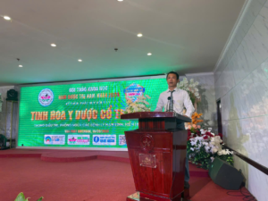Thầy thuốc Trần Đình Hoàng – Tận tâm chữa bệnh bằng y học cổ truyền