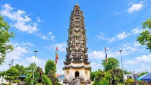 Khám phá giá trị văn hóa truyền thống tại hội chùa Cổ Lễ